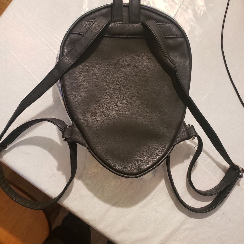 Unique alien backpack - Picture 2 of 2